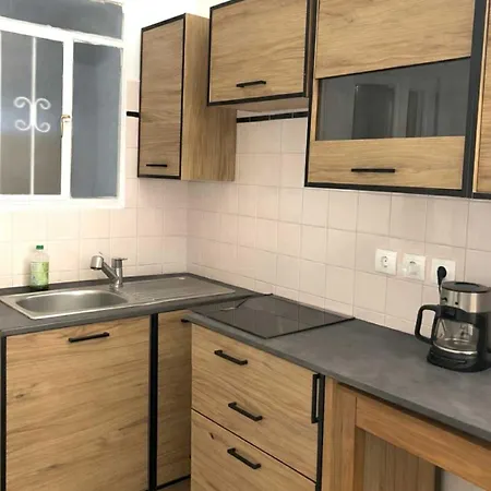 Apartment Metro Blue Line Megaro Mousikis αpartment