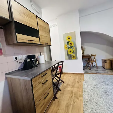 Metro Blue Line Megaro Mousikis αpartment