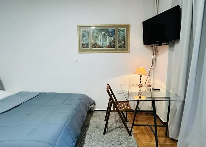 Metro Blue Line Megaro Mousikis αpartment Apartment *